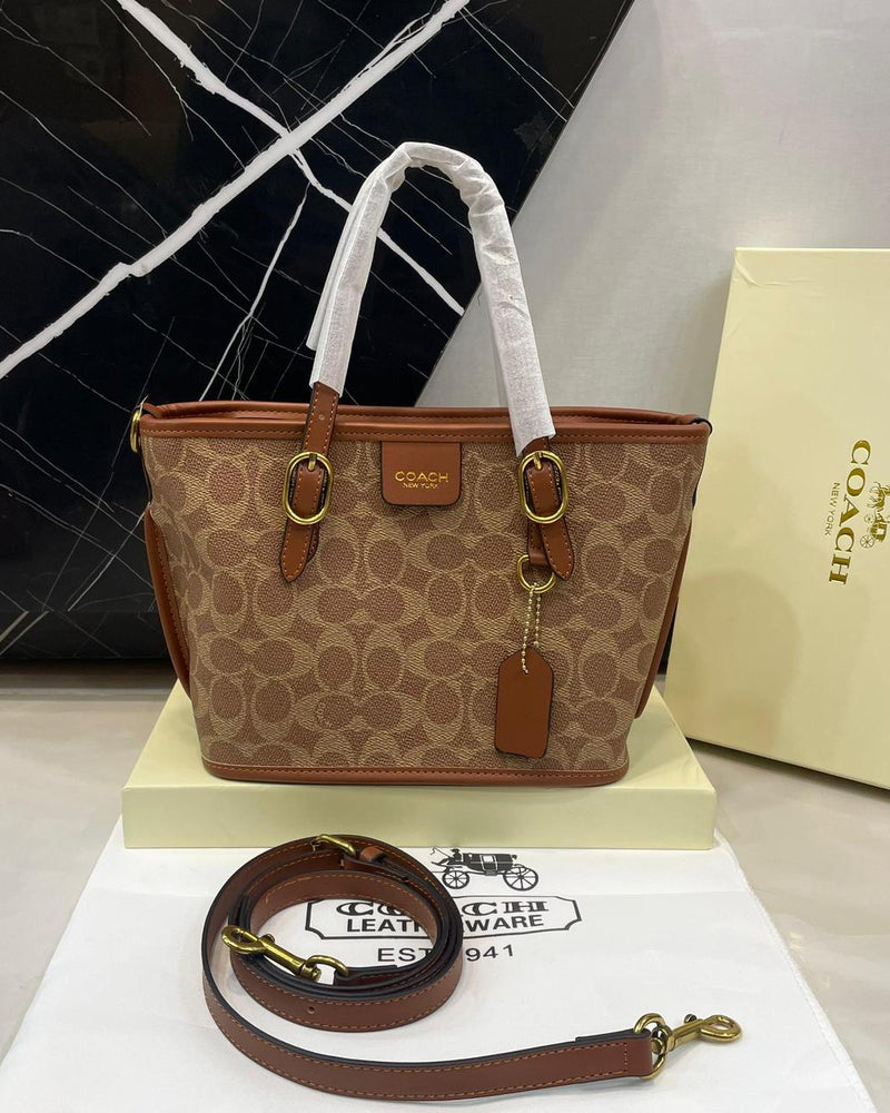 Coach ladies hand bag